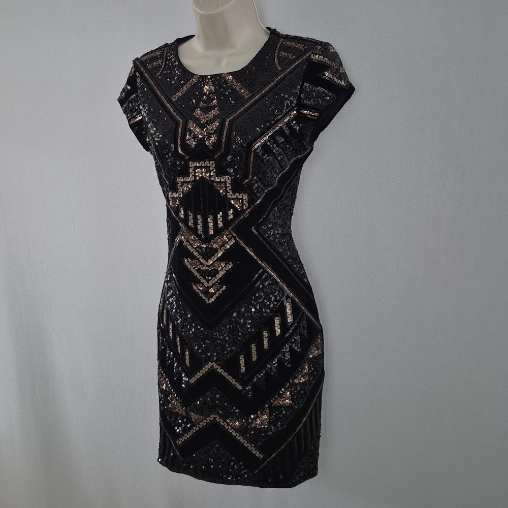 Express Size XS Black and Gold Sequin Mini Stretch Pencil Dress